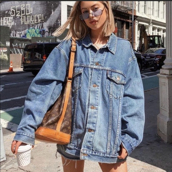 levis oversized denim trucker jacket